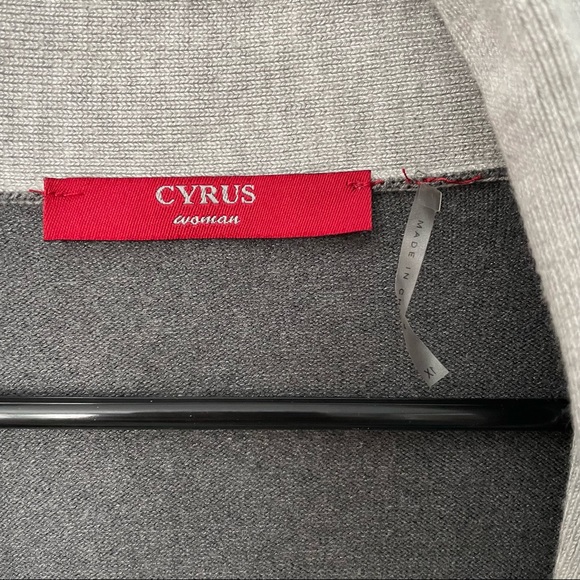 Cyrus cardigan size 1x - Picture 2 of 5